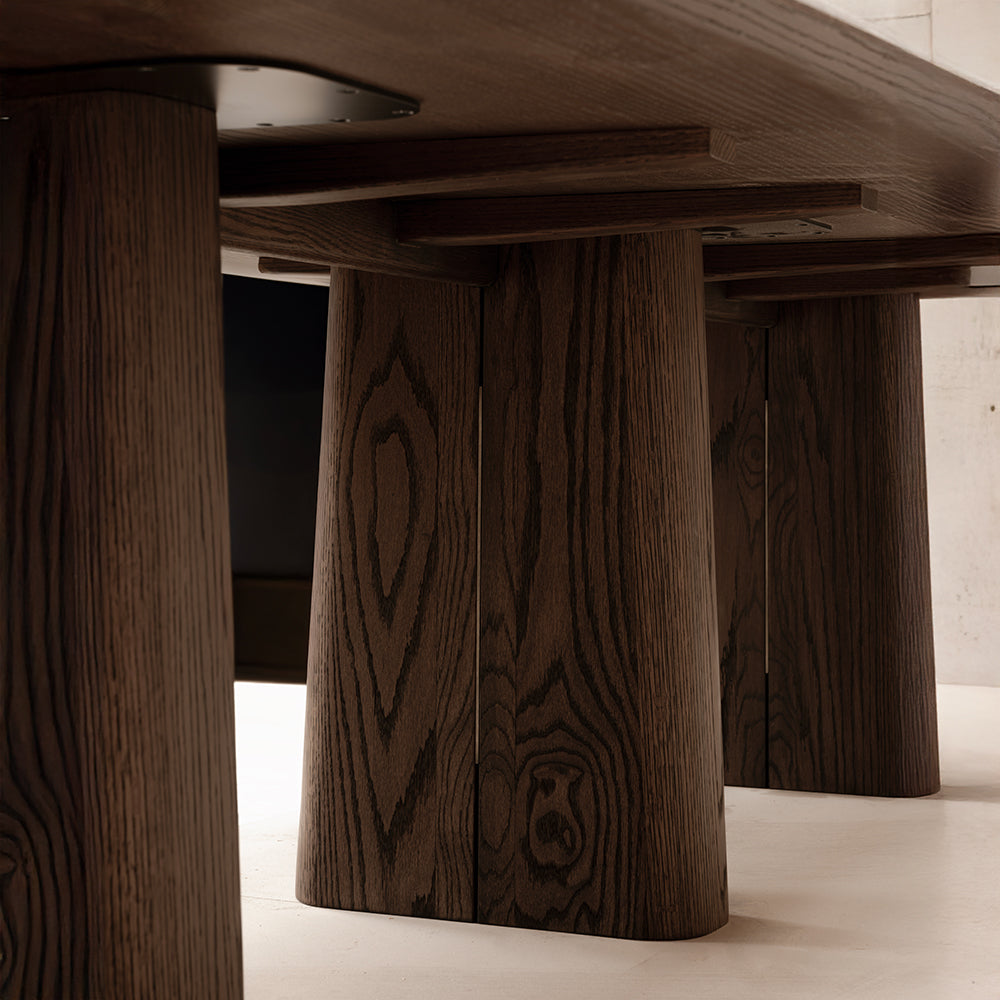 Table à manger Coulée – détail original du piètement