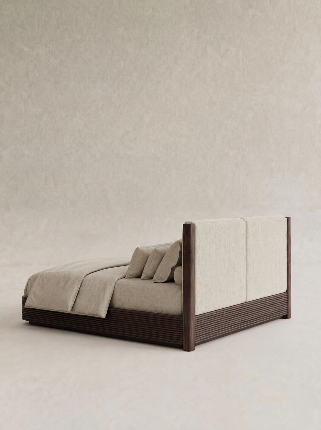 Lit Cadence — vue trois-quarts avant sur fond studio greige