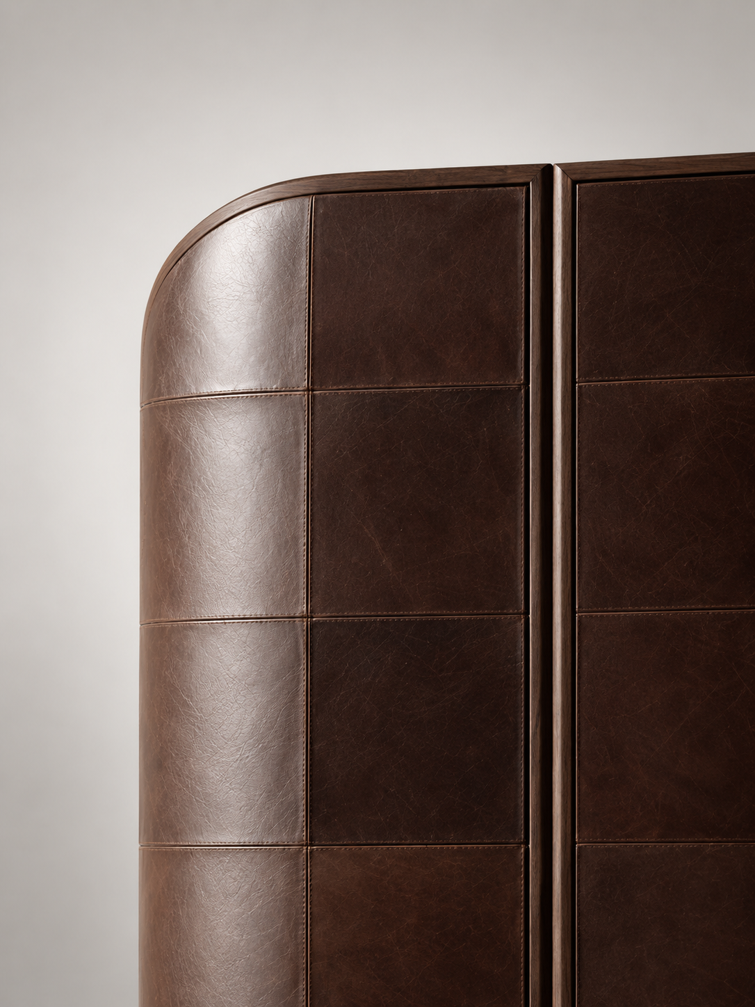 Courbe — vue complète — studio KONTRAST