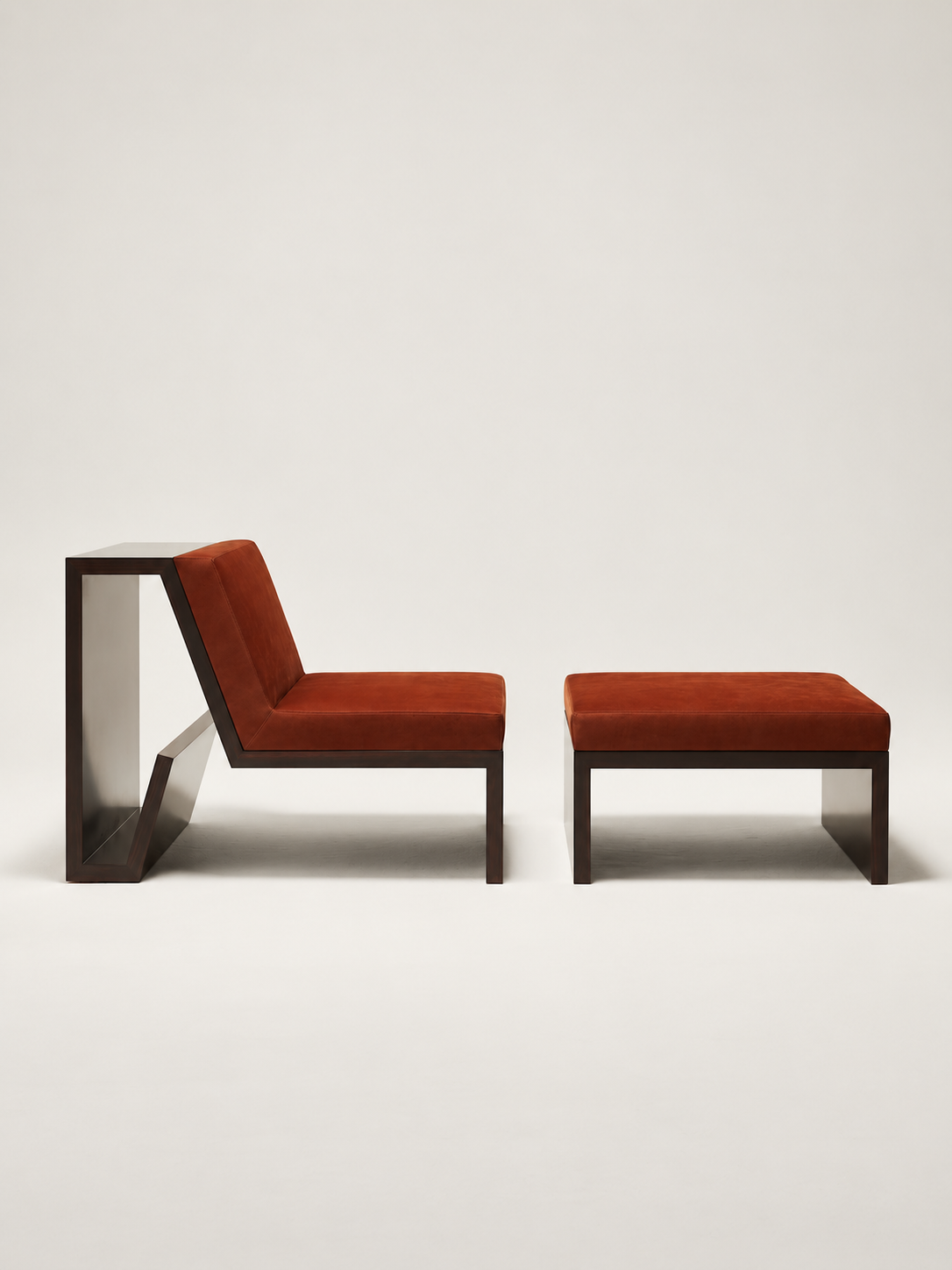 Liaison — fauteuil avec repose-pieds accolé