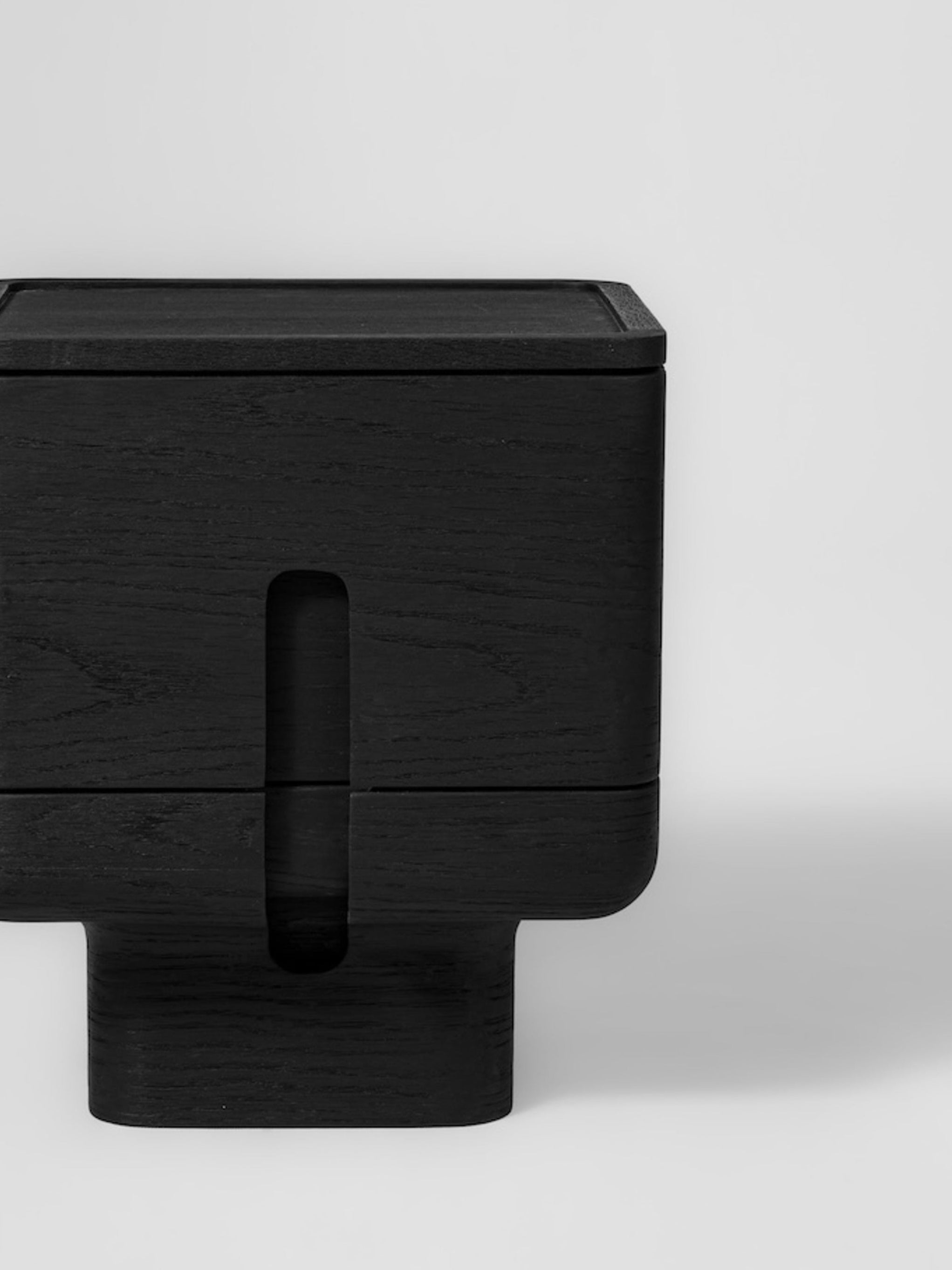 Noma — Table de chevet-1