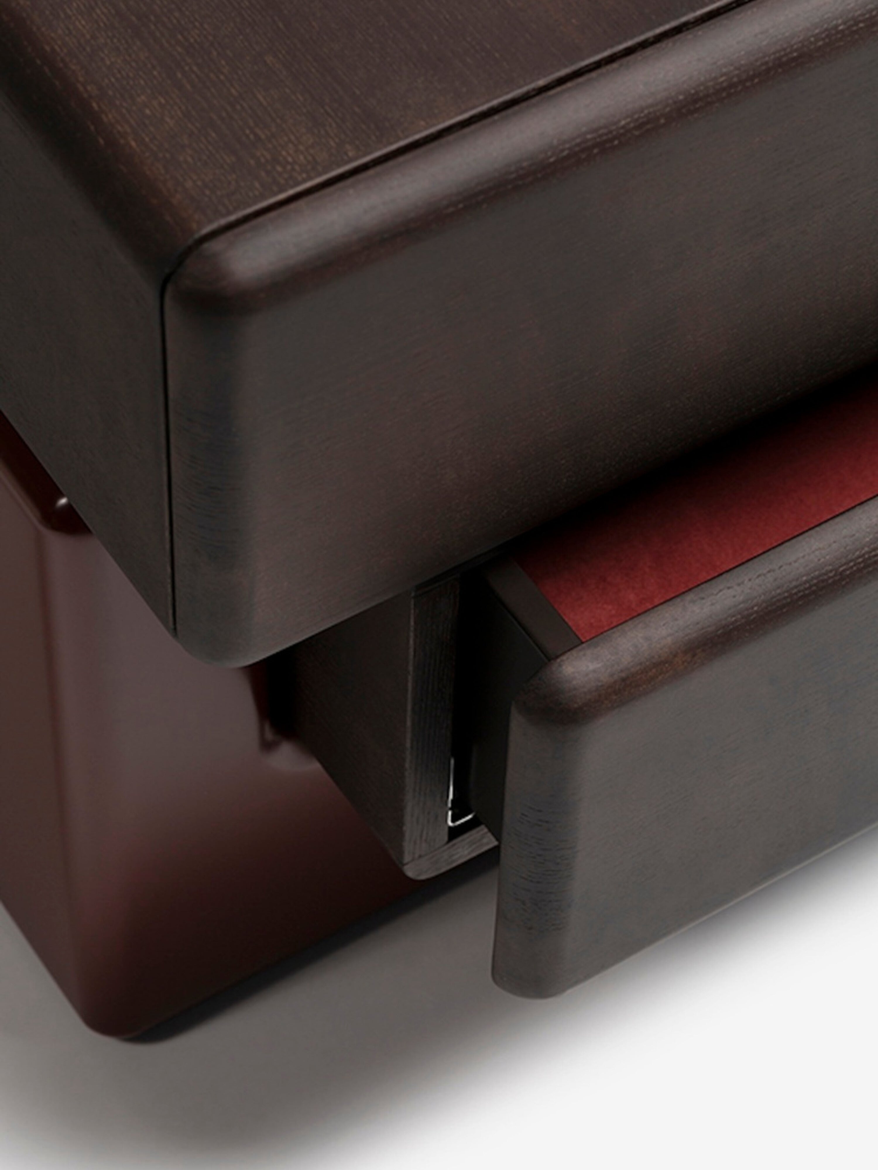 Rubis — Commode-1