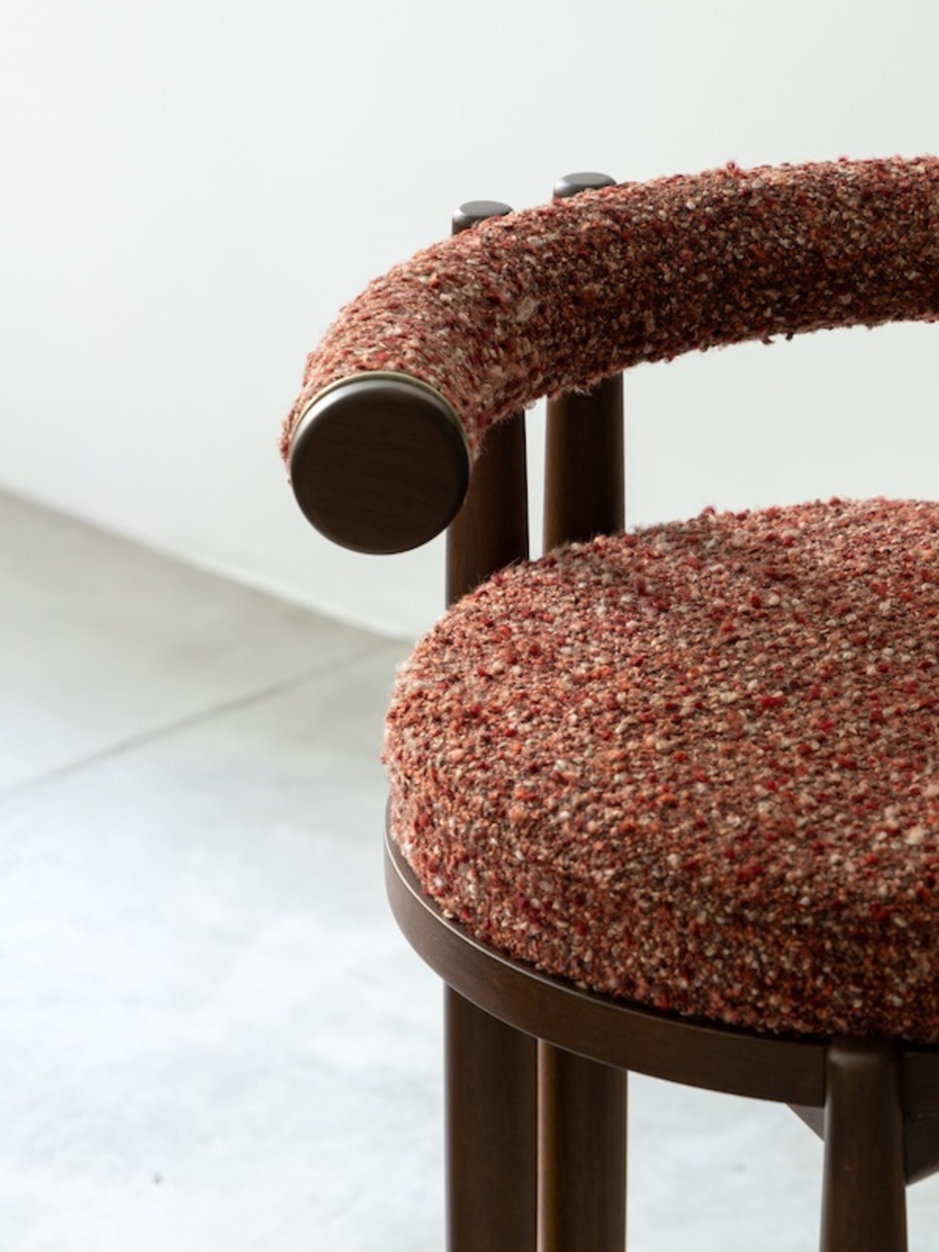 Timo — vue produit grand angle, terracotta