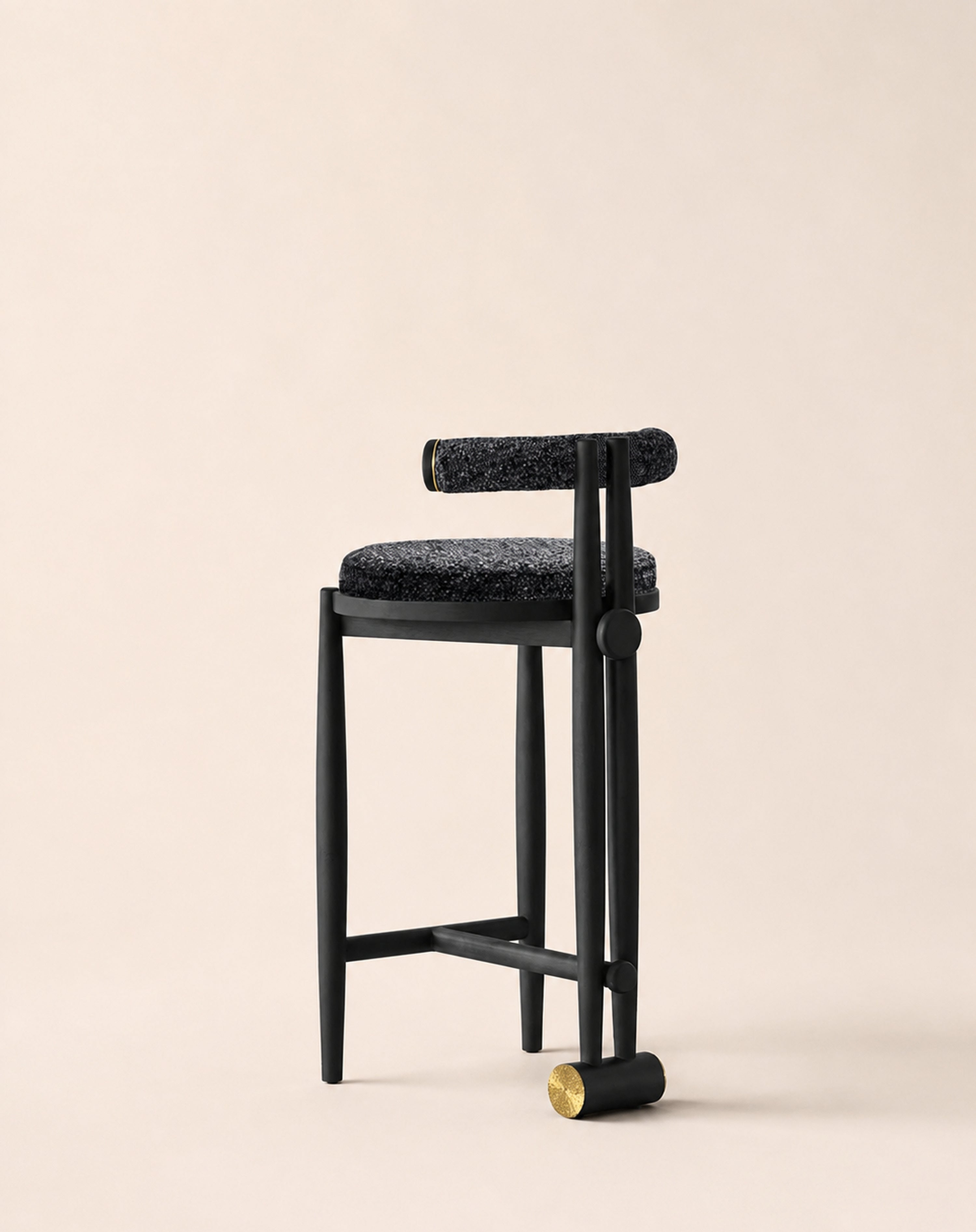 Timo — vue produit grand angle, noir